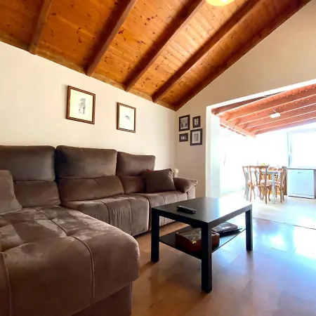 Casa Con Piscina Privada En Igueste De Candelaria
